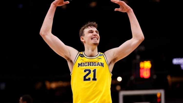 多取决于球 多取决于球